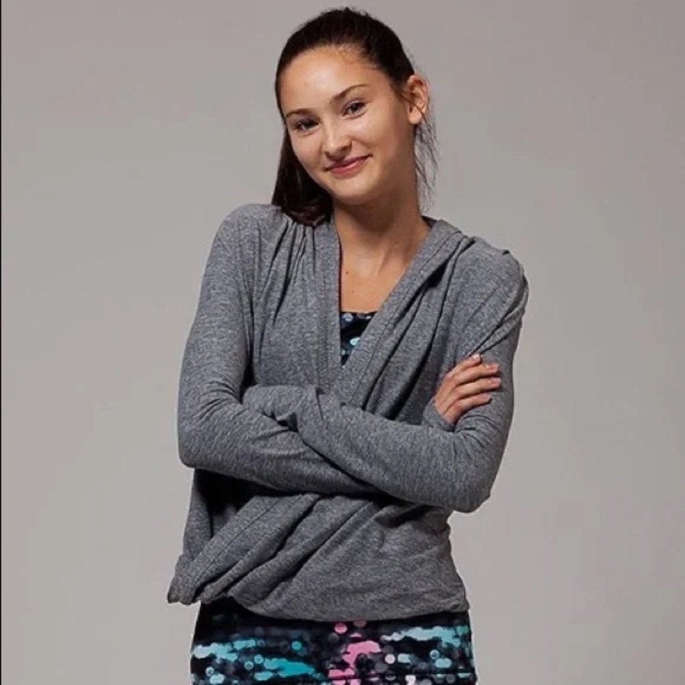 Ivivva Girls Four Count Shrug Wrap Size 10 NWT!